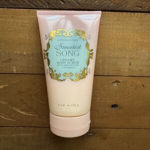 Bath and Body Works Sweetest Song Creamy Body Scrub 8 oz Shea Butter Vitamin E